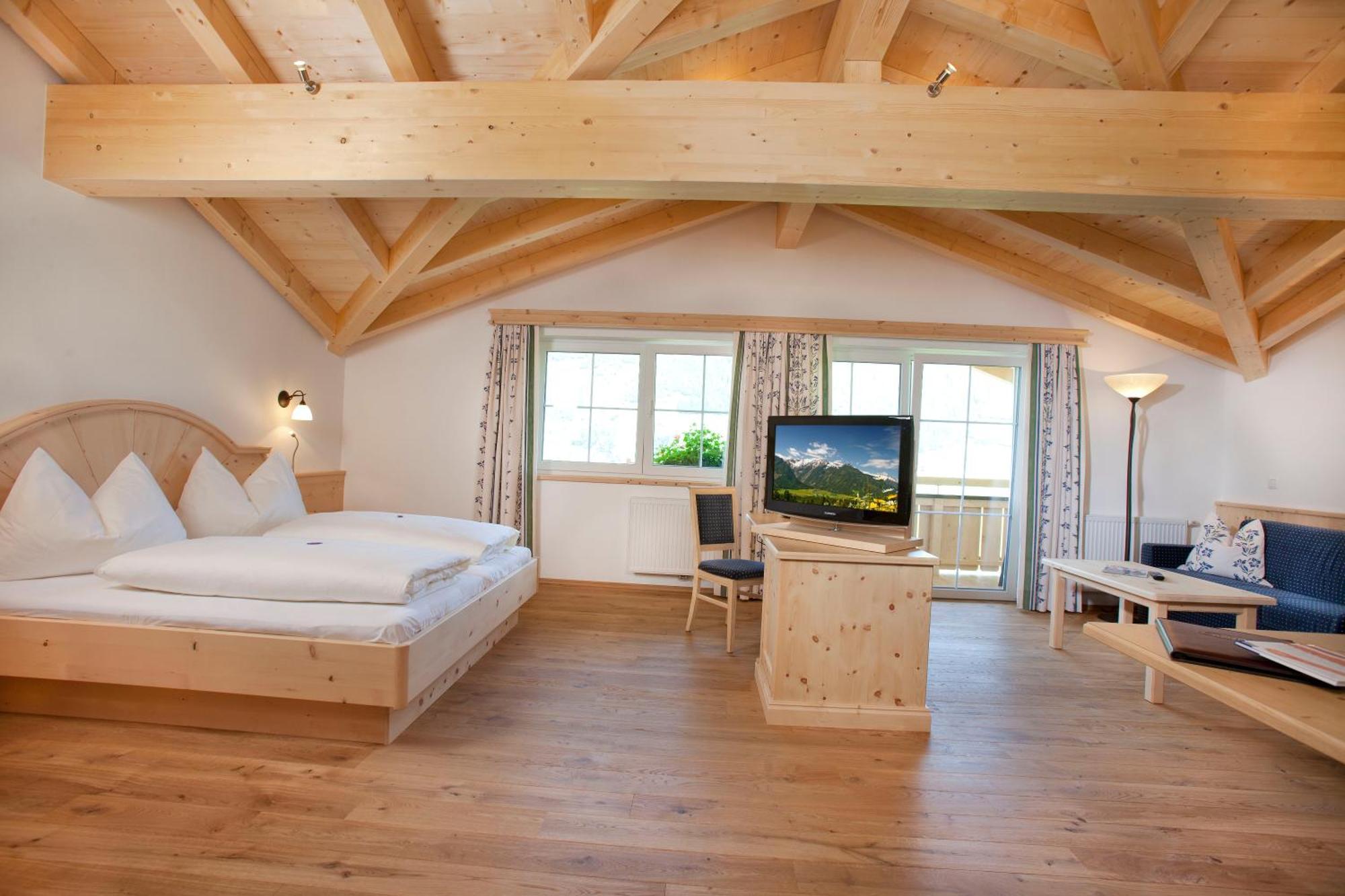 Hotel Grundlhof Bramberg am Wildkogel Extérieur photo