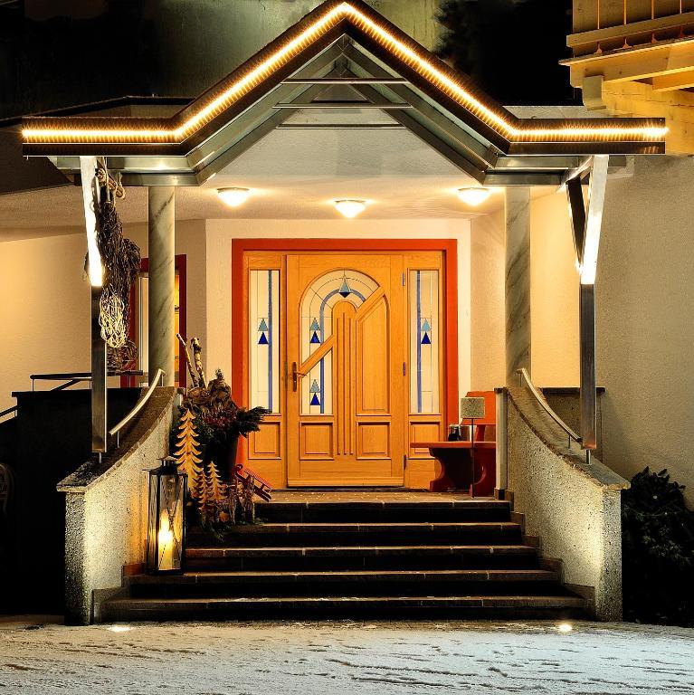 Hotel Grundlhof Bramberg am Wildkogel Extérieur photo