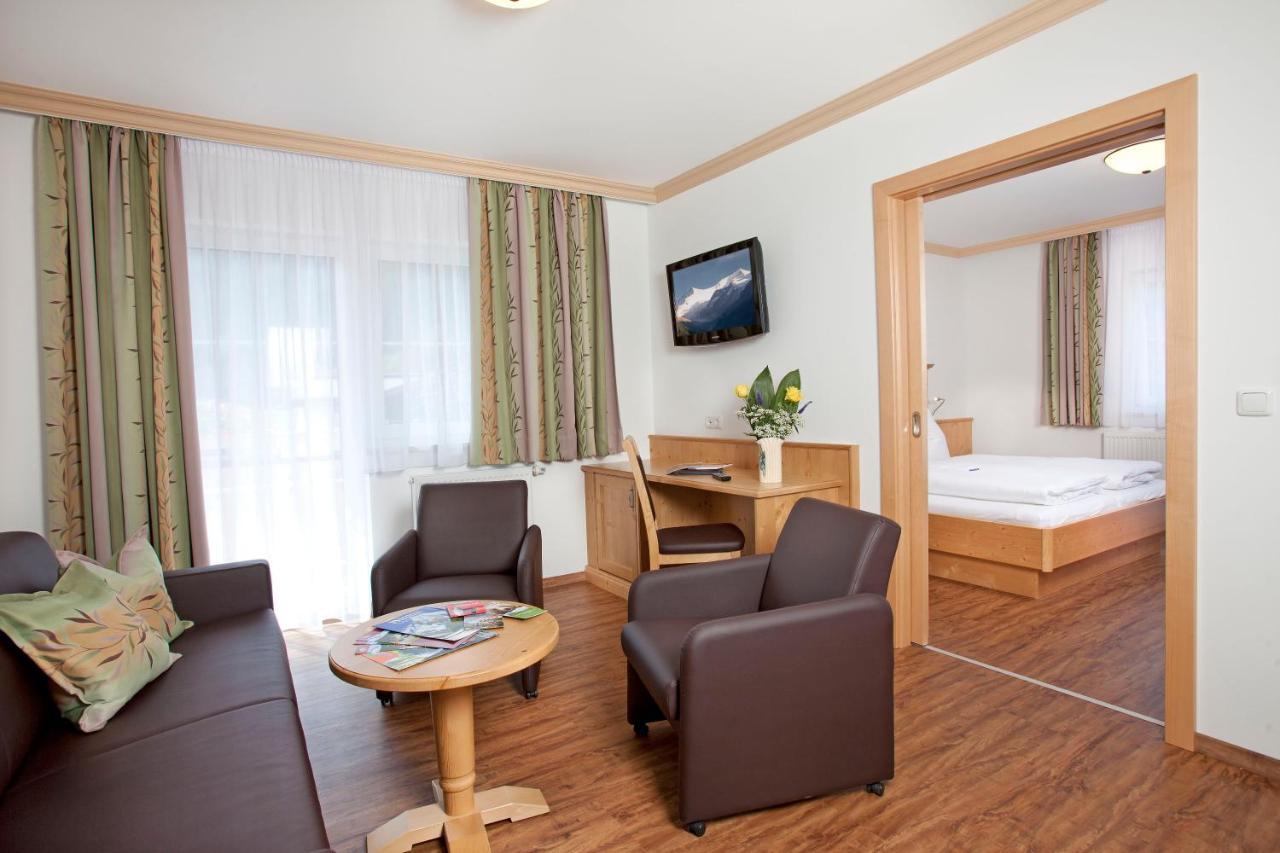 Hotel Grundlhof Bramberg am Wildkogel Extérieur photo